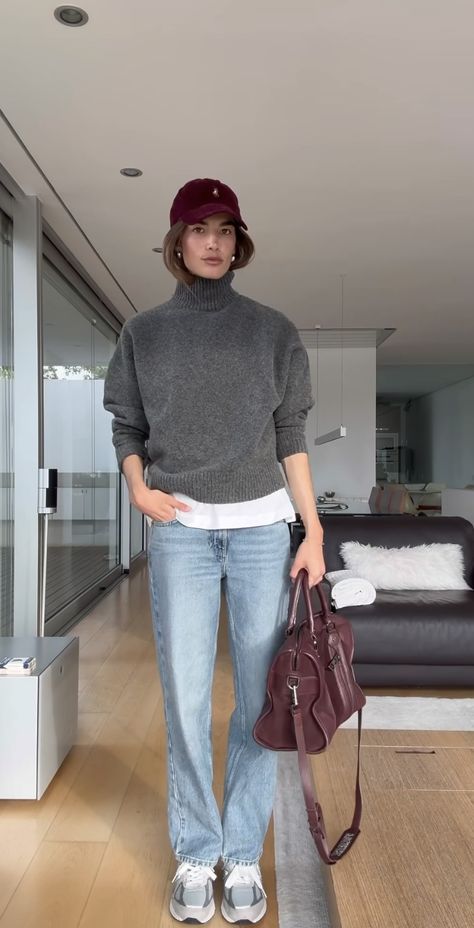 Fall Winter Outfits Comfy, Everlane Barrel Pants Outfit, Matilda Djerf Winter Outfit, 50 Degree Weather Outfit Fall, Cold Weather Street Style, College Style Outfits, Minimal Outfit Ideas, Casual Winter Fashion, Winter Mode