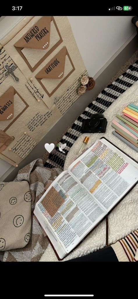 Prayer Area Ideas Home Christian, Prayer Wall Ideas Home, Christian Dorm Room, Small Prayer Room, Prayer Closet Ideas Spaces, Prayer Room Ideas Decor Christian, Prayer Corner Ideas Bedrooms, Bible Aesthetics, Intercession Prayers