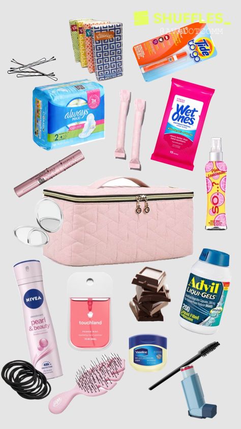 High School Essentials, Hygiene Bag, School Emergency Kit, Backpack Aesthetic, School Backpack Essentials, Preppy School Supplies, School Survival Kits, Shower Hair, Period Kit