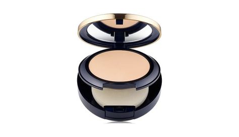 Best Powder Foundation: Estee Lauder #purewow #beauty #makeup #foundation #style Best Powder Foundation, Mosquito Repellent Homemade, Differin Gel, Inflammatory Recipes, Best Powder, Date Night Makeup, Smokey Eye Tutorial, Matte Powder, Estee Lauder Double Wear