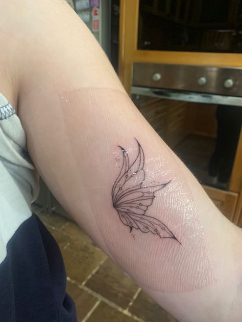 Faerie Wing Tattoo, Fairy Wings Tattoo Arm, Small Fairy Wings Tattoo, Fairy Rib Tattoo, Fairy Wing Tattoos On Back, Fairy Line Art, Pixie Wings Tattoo, Butterfly Wings Tattoo, Wing Tattoo Arm