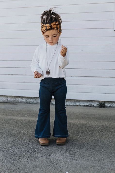 Toddler Bell Bottoms, Western Baby Clothes, Stylish Boy Clothes, Country Baby Girl, Country Baby Boy, Baby Clothes Country, Stylish Baby Clothes, Foto Kids, Looks Country