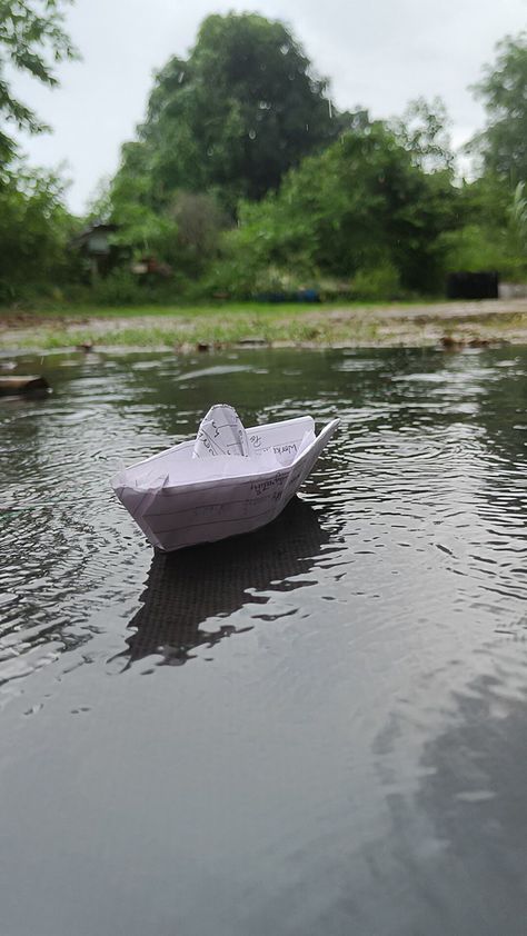 Enjoying the Monsoon or rainy season with paper boat Monsoon Snap, Rainy Snap, 3d Relief Art, Instagram Story App, Monsoon Season, Relief Art, Paper Boat, Beautiful Status, Snapchat Picture