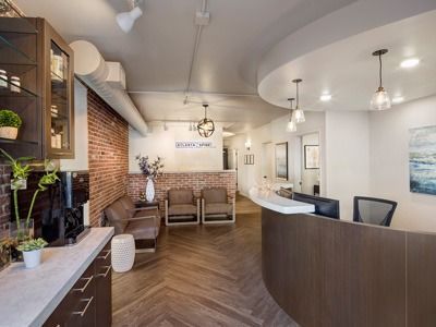 Wellness Clinic Interior Design, Chiropractor Office Design, Office Lobby Design, Medical Office Interior, Chiropractic Office Design, Vet Practice, Clinic Decor, Medical Office Decor, Vet Office