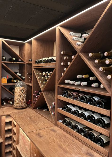 Cave Vin, Cave A Vin, Belgian Style, Cool Woodworking Projects, Wine Room, Wine Storage, Wine Cellar, Woodworking Projects, Shop Design