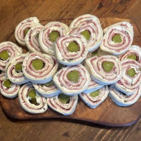 The Easiest Dill Pickle Roll-Ups (Pinwheel Recipe) - Happy To Be Here Blog Pinwheel Recipes Ham, Ham Pinwheel Recipes, Party Roll Ups, Dill Pickle Roll Ups, Easy Roll Ups, Pickle Recipes Dill, Dill Pickle Pinwheels, Roll Ups Tortilla Pinwheels, Salami Pinwheels