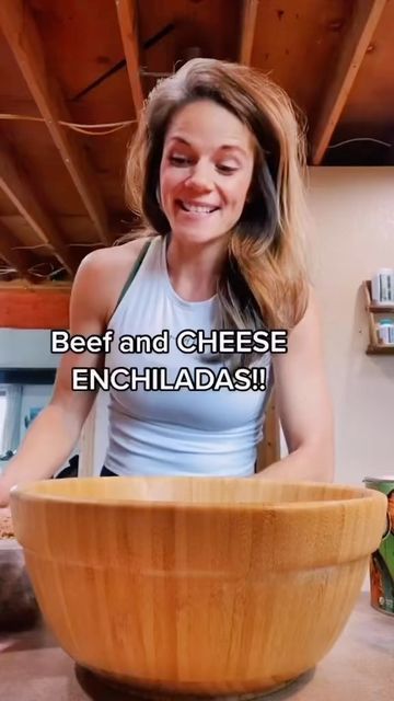 Tara Woodcox on Instagram: "Enchilada recipes! #fy #fyp #foryou #foryoupage #yummy #foodie #tasty #foodporn #recipe #recipes #easyrecipes #healthy #healthyrecipes #healthyfood #mom #moms #momlife #sogood #reel #reels #instagood #instadaily #viral" Tara Woodcox Recipes, Tier 1 Fitness Recipes, Cheese Enchiladas, Tier 1, Enchilada Recipes, Low Cal, Carb Recipes, Healthy Foods, Workout Food