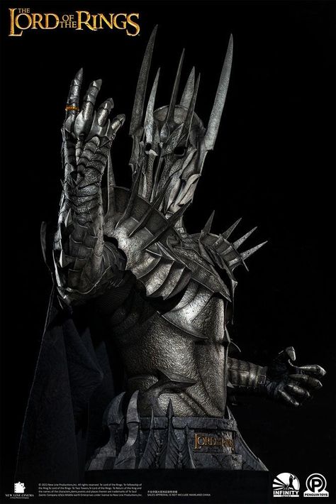 Lord Sauron, Middle Earth Shadow, Lord Of The Rings Tattoo, The One Ring, Star Wars Models, Disney Rides, Cosplay Armor, Dark Soul, Medieval Armor