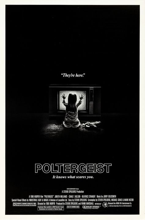 Poltergeist 1982, Los Goonies, Jobeth Williams, 80s Movie Posters, Movie Poster Frames, Monster Movie, Iconic Movie Posters, Goonies, Steven Spielberg