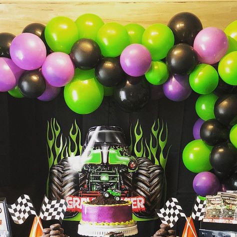 Main table decor- Grave Digger Monster Truck Party! Custom personalization for any event!!! Call us for your next Celebration 🎉 #PickPlanParty #MiamidadeParties #BrowardParties #MiamiPartyRental #BrowardPartyRental #CorporateParties #KidsParties #MiamiWeddings #MiamiEventPlanner #BrowardEventPlanner #PersonalizedParties #Balloons #PersonalizeIt #ItsAllInTheDetails #WeDeliver #gravediggerparty #monstertruck #monstertruckparty #Gravedigger Grave Digger Birthday Party, Grave Digger Monster Truck, Monster Truck Jam, Digger Party, Digger Birthday, Monster Jam Party, Monster Truck Party, Main Table, Monster Trucks Birthday Party