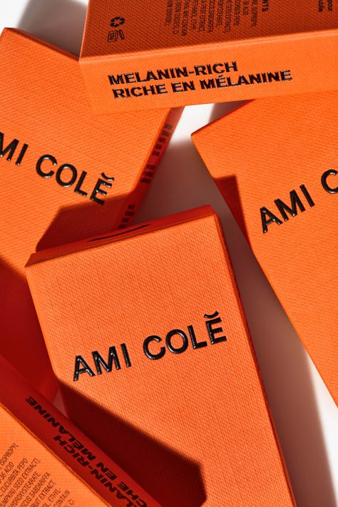 Ami Colé is a makeup brand perfectly packaged within the confines of a thick orange box designed by School House. Ami Cole, Packaging Box Design, Box Packaging Design, Spot Uv, School House, Beauty Packaging, Cosmetic Packaging, Creative Packaging, Makeup Brands