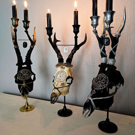 Goth weddings, altars, table centrepieces, Halloween parties - they will fit perfectly 🖤🖤🖤 #candelabra #gothwedding #paganaltar #deerskullart Goth Diy Crafts, Pageant Crown Display Ideas, Hunting Room Decor, Deer Skull Decor, Animal Skull Decor, Goth Diy, Wiccan Wedding, Deer Skull Art, Oddities Decor