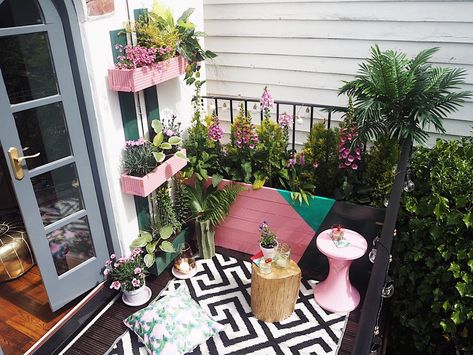 Styling My Balcony From Basic To Miami Botanical! Tropical print, banana leaf print, botanical balcony decor. Miami interiors. Palm springs style. Before and After balcony revamp. Pink and green. DIY planter. Faux palm tree. Eclectic decor. Balcony inspiration. Foxgloves. Pink Balcony Decor, Pink Balcony, Front Balcony Design, Miami Interiors, Boho Apartments, Balkon Decor, Banana Leaf Print, Privacy Plants, Garden Calendar