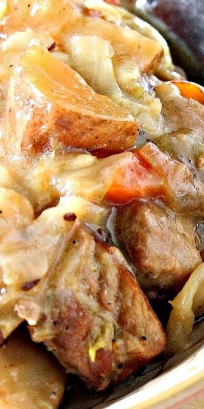 Pork And Cabbage Stew, Cubed Pork Recipes Slow Cooker, Pork Roast And Cabbage, Cabbage And Pork Recipes, Pork And Cabbage Recipes, Cabbage Stew Recipe, Cabbage Slow Cooker, Pork Stew Meat, Cabbage Stew