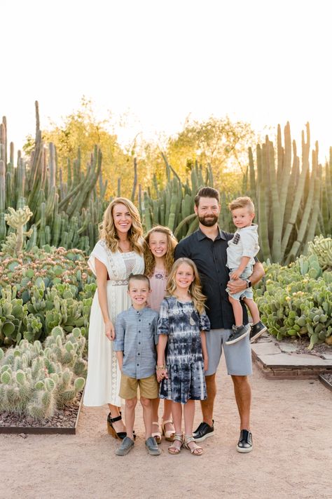 Family Pictures in the Cactus’ Cactus Photoshoot, Spring Cactus, Spring Family Pictures, Family Photoshoot Outfits, Photography Career, Spring Family, Photoshoot Outfits, In The Wild, Family Photoshoot