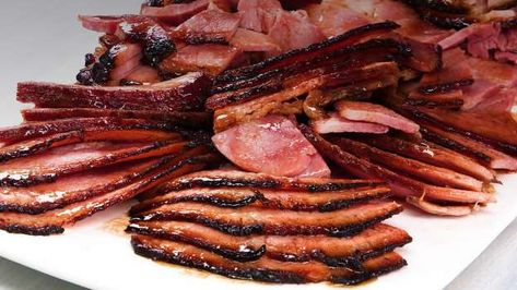 Pre Cooked Sliced Ham Recipes, Pre Sliced Ham Recipes, Ham For A Crowd, Ham Christmas Dinner, Pre Cooked Ham Recipes, Spiral Ham Recipes, Ham Slices Recipes, Recipes With Cooked Ham, Ham Christmas