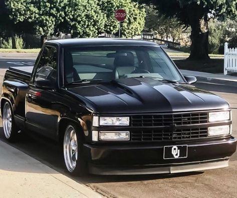 Chevy Obs, Chevy Trucks Lowered, Obs Chevy, Classic Cars Trucks Chevy, Mobil Mustang, Obs Truck, Chevy Stepside, Chevy Trucks Silverado, Silverado Truck