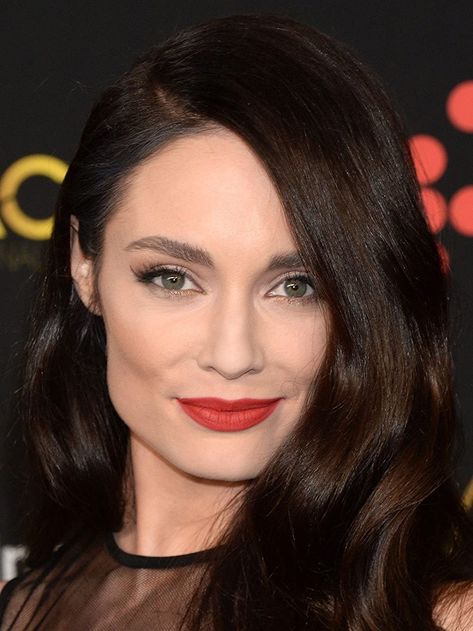 Mallory Jansen, Elizabeth Hurley, Lip Service, Gal Gadot, Margot Robbie, Celebrity Crush, Google Search, Celebrities, Hair Styles