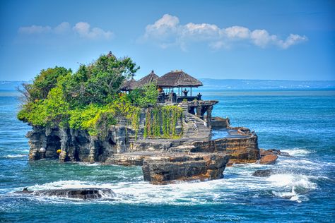 Tanah Lot Temple #bali #tanahlot #baliindonesia #travel #adventuretime #temple #pure #tanahlotbali #tanahlottemple #picoftheday #lovephotography #indonesia #indianocean PHOTO BY: @stevedrakephotography Tanah Lot Temple Bali, Tanah Lot Bali Aesthetic, Bali Places, Bali Landscape, Tanah Lot Temple, Temple Bali, Tanah Lot, Bali Trip, Voyage Bali