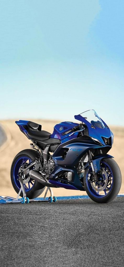 Yamaha Yzf R, Luxury Cars Range Rover, Duke Bike, Yamaha Bikes, Cafe Racing, Motorcycle Wallpaper, Custom Chopper, Phone Wallpaper Pink, Sports Bikes Motorcycles