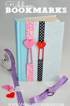 Easy Crafts To Make and Sell - Ribbon Bookmarks - Cool Homemade Craft Projects You Can Sell On Etsy, at Craft Fairs, Online and in Stores. Quick and Cheap DIY Ideas that Adults and Even Teens Can Make http://diyjoy.com/easy-crafts-to-make-and-sell Bookmark Diy, Penanda Buku, Diy Sewing Gifts, Sell Diy, Crafts To Make And Sell, Ribbon Bookmarks, Homemade Crafts, Button Crafts, Easy Crafts For Kids