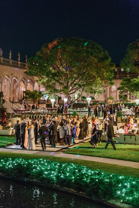 Indian Wedding Venues Outdoor, Ringling Wedding, Tampa Wedding Venues, Museum Wedding Ceremony, Ringling Museum Wedding, Florida Wedding Reception, Vizcaya Wedding, Tampa Wedding Venue, Fairytale Garden