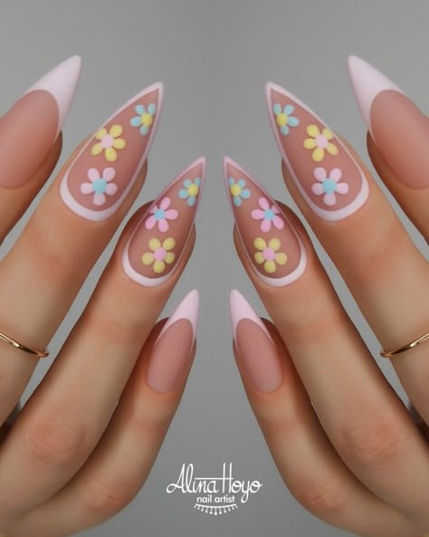 Nail Designs Stiletto, Plain Acrylic Nails, Ruby Nails, Fake Nails Designs, Nails Today, Grunge Nails, Flower Nail Designs, Pretty Gel Nails, Flower Nail