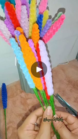 20K views · 464 reactions | How to do the "Trigo" fuzzy wire version PART 1 #fuzzywireflowers #handmadeflowers #handmade #flowerbouquet #tutorial | Wires and Petals | Yojo Summer · Dream On Fuzzy Wire Flower Tutorial, Fuzzy Wire Crafts, Fuzzy Wire Flower, Fuzzy Wire, Wire Flowers, Navidad Diy, Dream On, Wire Crafts, Summer Dream