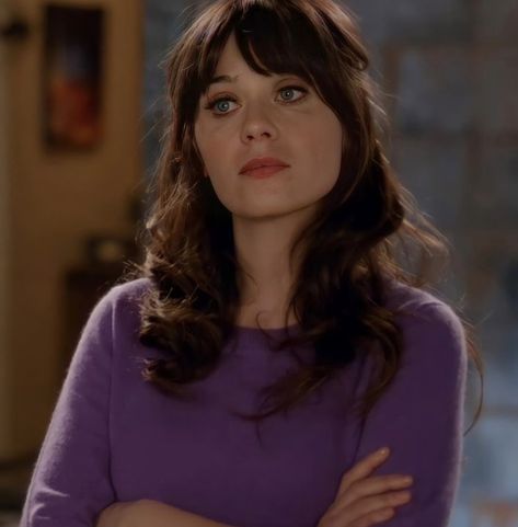 New Girl icons Jess Day Makeup, New Girl Icons, Alexa Core, Jess Day, Jess New Girl, Jessica Day, Gamine Style, Zooey Deschanel, Day Makeup