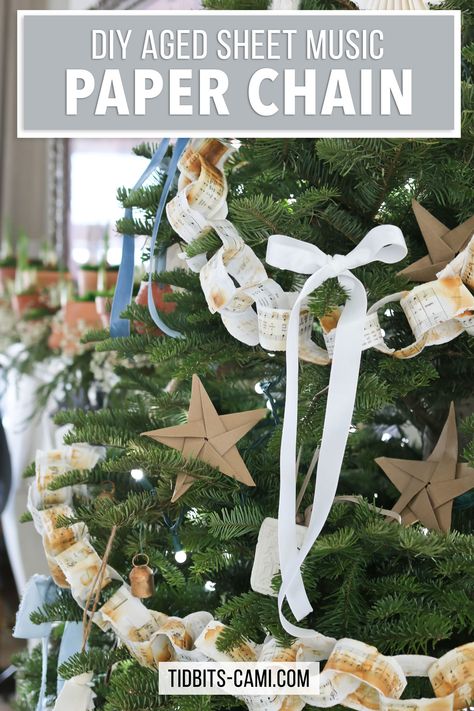 Looking for an easy and frugal Christmas decor idea for the whole family? Make up some vintage sheet music garland paper chains. Learn how! Sheet Music Decor, Christmas Paper Chains, Christmas Decor Idea, Sheet Music Crafts, Garland Paper, Christmas Scrapbook Paper, Frugal Christmas, Paper Chain, Christmas Sheet Music