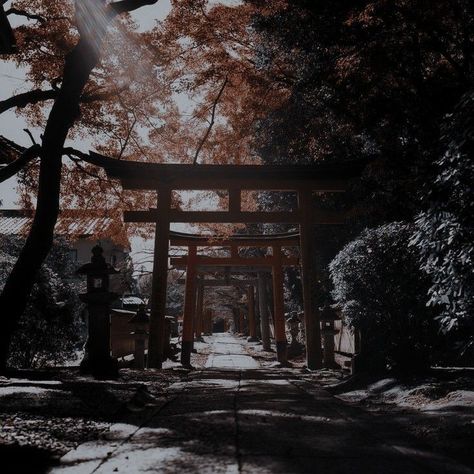 Hutao Aesthetic, Dark Japanese Aesthetic, Zhongli Aesthetic, Kitsune Aesthetic, Samurai Aesthetic, Dark Fairytale Aesthetic, Ancient Japan, Chinese Aesthetic, Japanese Horror