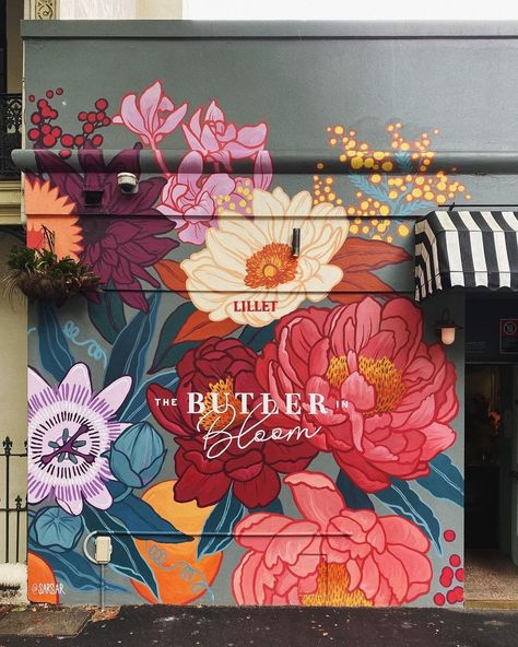 Sarah McCloskey (@sarsar) • Instagram photos and videos Hospital Signage, Paint Makeover, Mural Design, Project Inspiration, Mural Wall Art, Flower Stands, Mural Painting, Mural Art, Restaurant Design