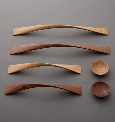 Handling Kitchen Handles Wooden Art Box, Wooden Cabinet Pulls, Placard Design, Wood Kitchen Cabinet, Wooden Drawer Pulls, Wooden Kitchen Cabinets, Trendy Door, Door Handles Modern, Door Handle Design