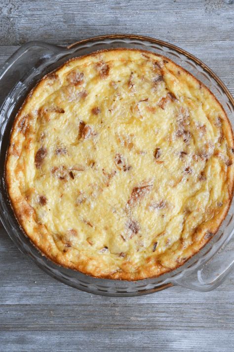 Keto Crustless Quiche, Quiche Breakfast, Crustless Quiche Lorraine, Keto Comfort Food, Keto Quiche, Delicious Quiche, Keto Breakfasts, Party Bites, Keto Healthy