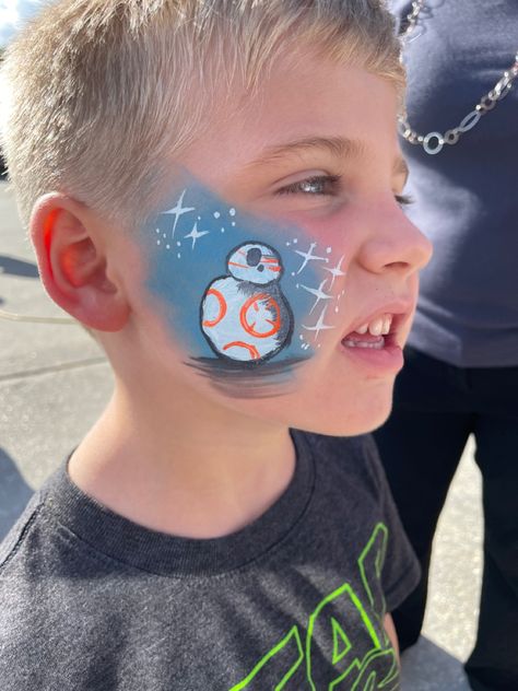 Star Wars face paint Painting Costume, Face Painting Easy, Disney Makeup, Paint Booth, Pintura Facial, Bb 8, Star Wars Kids, Face Painting Designs, Star Wars Birthday