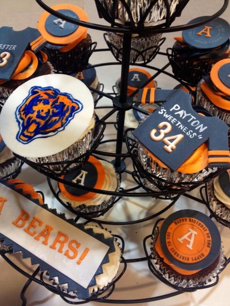 Chicago Bears Cupcakes Chicago Bears Logo, Bear Cupcakes, Bears Logo, Cake Decorating Ideas, Chicago Bears, Custom Orders, Shower Ideas, Cake Decorating, Bears