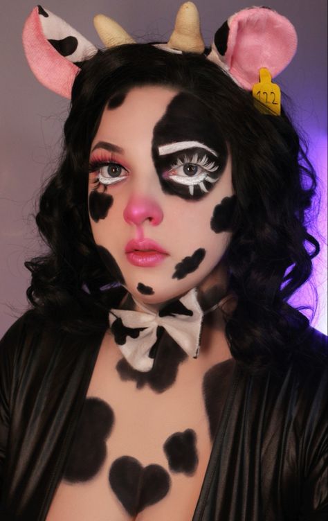 Cowgirl Makeup, Unconventional Makeup, Makeup Tiktok, Cow Costume, Halloween Makeup Pretty, Barbie Makeup, Halloween Makeup Inspiration, Character Makeup, Halloween Makeup Easy