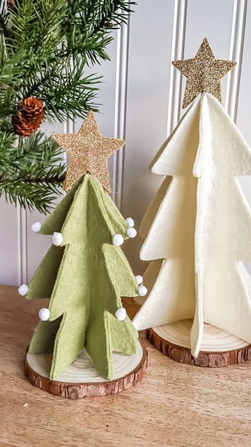 Katie | Fern + Love | Felt Decor and Kids Craft Kits on Instagram: "Whose ready to make their own little Christmas tree farm? These trees are so fun because you can leave them simple or get creative and decorate them in what ever style you like! Just be ready to use all the glue😆 What color of trees would you make? Let me know if you make one or ten!" Diy Mini Christmas Trees Craft Ideas, Diy Small Christmas Tree, Hp Christmas, Felt Decor, Little Christmas Tree, Diy Felt Christmas Tree, Little Christmas Trees, Christmas Tree Crafts, Felt Christmas Tree