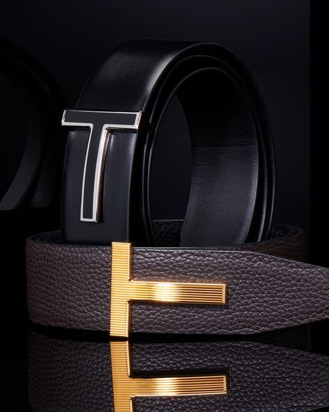 Classic TOM FORD belts with updated ‘T’ hardware. http://tmfrd.co/MBelts #TOMFORD Novo Post, Tom Ford Shoes, Belt Men, Tom Ford Men, Leather Belts Men, Mens Essentials, Gentleman Style, Leather Belts, Luxury Accessories