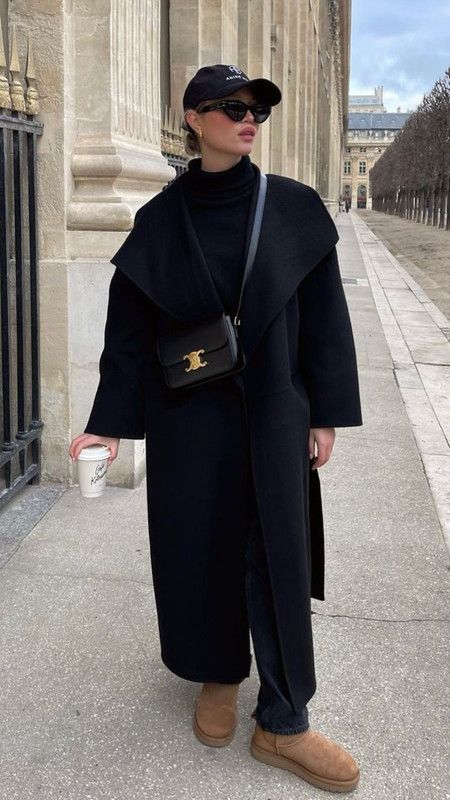 Belted Coat Outfit Winter, Styling Black Coat, Sleek Bun Outfit Winter, Italy In November Outfits Women, Winter Minimalist Outfit Women, Italy In Winter Outfits, Winter Astethic, Lulu Girl, Berlin Outfit