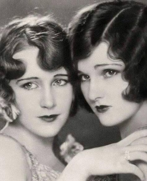 Two of the Lane Sisters 1920s 1920 Makeup, 1920s Makeup, Short Cropped Hair, Flapper Hair, Female Movie Stars, Silent Films, Long Hair Trends, 1920s Hair, Flot Makeup