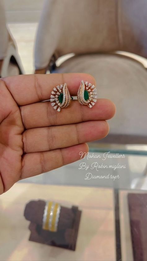 Diamond Rings Indian Design, Diamond And Gold Earrings, Latest Diamond Earrings Design, Diamond Studs Indian, Earrings Design Gold, Real Diamond Pendant Set, Earrings Gold Indian, Diamond Earrings Indian, Diamond Studs Earrings