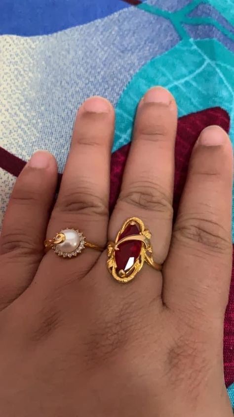 Nepali Gold Jewellery, Butterfly Jewelry Ring, Gold Ring Indian, Gents Rings, Nepali Jewelry, Stone Ring Design, Diamond Earrings Wedding, Ladies Rings, Gold Jewels Design