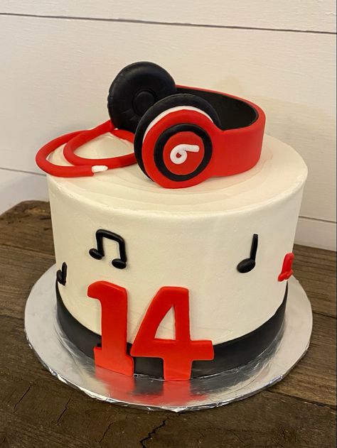 Spotify Cake, 14th Birthday Cakes, 42nd Birthday, 14th Birthday, Bakery Shop, Cakes For Boys, Birthday Cakes, Boy Birthday, Birthday Ideas