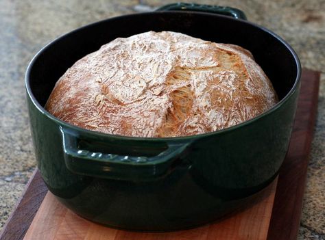 Homemade Rye Bread, Rye Bread Recipes, Beer Bread Recipe, Dutch Oven Bread, Knead Bread Recipe, A Loaf Of Bread, Country Bread, Artisan Bread Recipes, Beer Bread