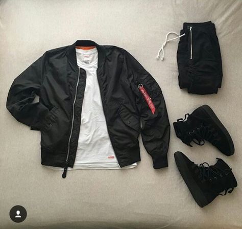 Stylish Sneakers Outfit, Men Street Styles, Outfit Grid Men, Clothing Hanger, Sneakers Outfit Men, Techwear Fashion, Trendy Boy Outfits, Mens Fashion Wear, Scott Disick