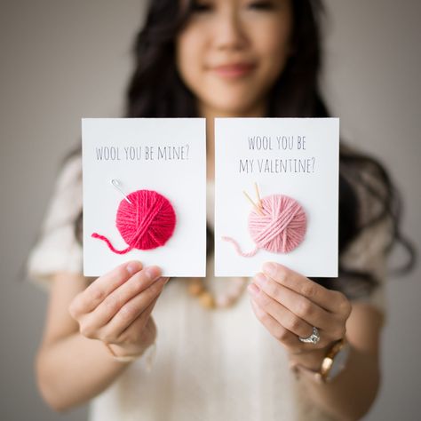 Crochet Cards, Crochet Letters, Diy Wool, Valentines Crochet, Valentine's Day Crafts, My Funny Valentine, Yarn Ball, Birthday Cards Diy, Simple Valentine