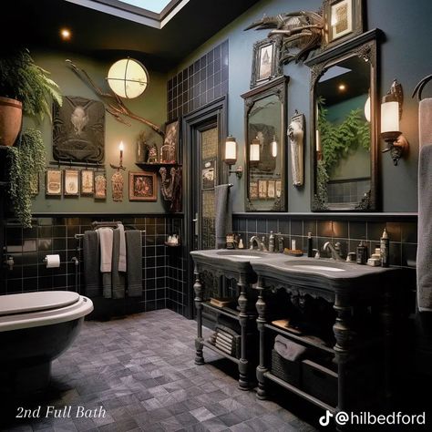 Dark Academia Powder Room, Dark Academia Bathroom Ideas, Moody Bathroom Decor, Academia Bathroom, Dark Academia Bathroom, Gilded Vintage, Dark Academia House, Gothic Bathroom Ideas, Gothic Botanical