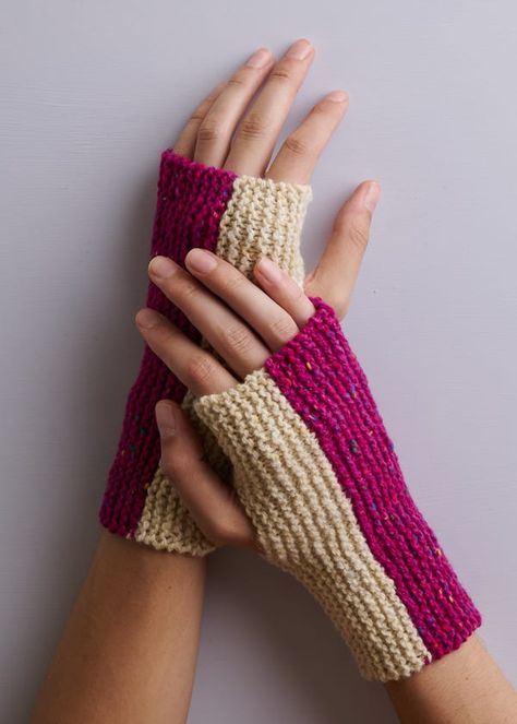 Hand Warmers Pattern, Fingerless Mittens Pattern, Knitting Gloves Pattern, Knitted Wrist Warmer, Learn To Knit, Knitting For Charity, Knitting Patterns Free Scarf, Tweed Yarn, Knitting Basics