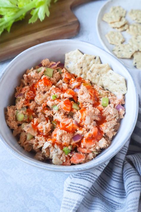 Easy Buffalo Tuna Salad (High Protein & Low-Carb) - Bless This Meal Shrimp Chop Suey, Buffalo Tuna Salad, Buffalo Tuna, Salad High Protein, Buffalo Hot Sauce, Spicy Ranch Dressing, Tuna Salad Recipe Healthy, Tuna Salad Ingredients, Spicy Ranch